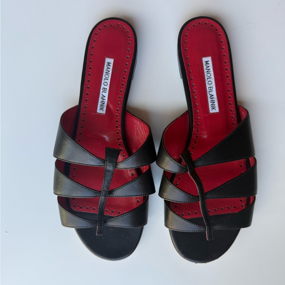 Manolo Blahnik Black flat  Sandals